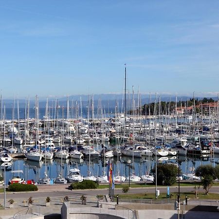 Luxury Marina View Apartment Izola Bagian luar foto