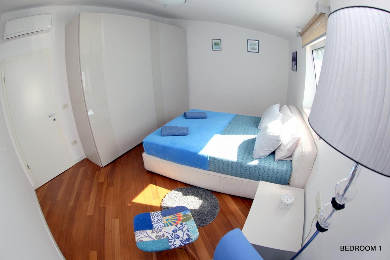 Luxury Marina View Apartment Izola Bagian luar foto
