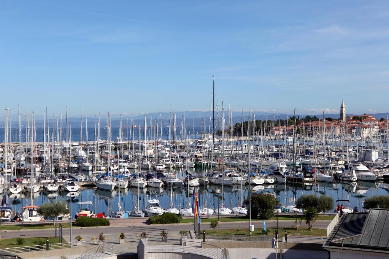 Luxury Marina View Apartment Izola Bagian luar foto
