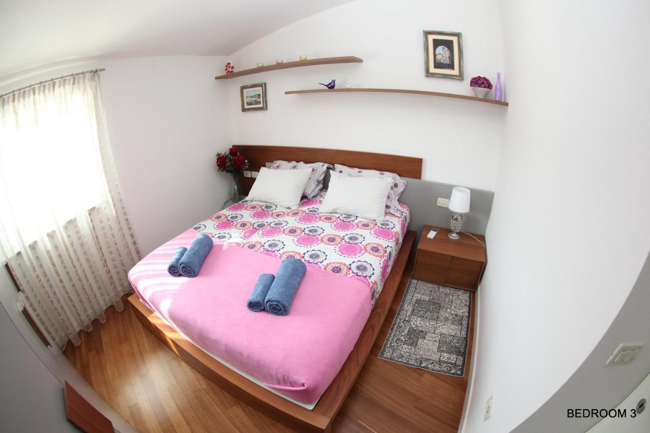 Luxury Marina View Apartment Izola Bagian luar foto