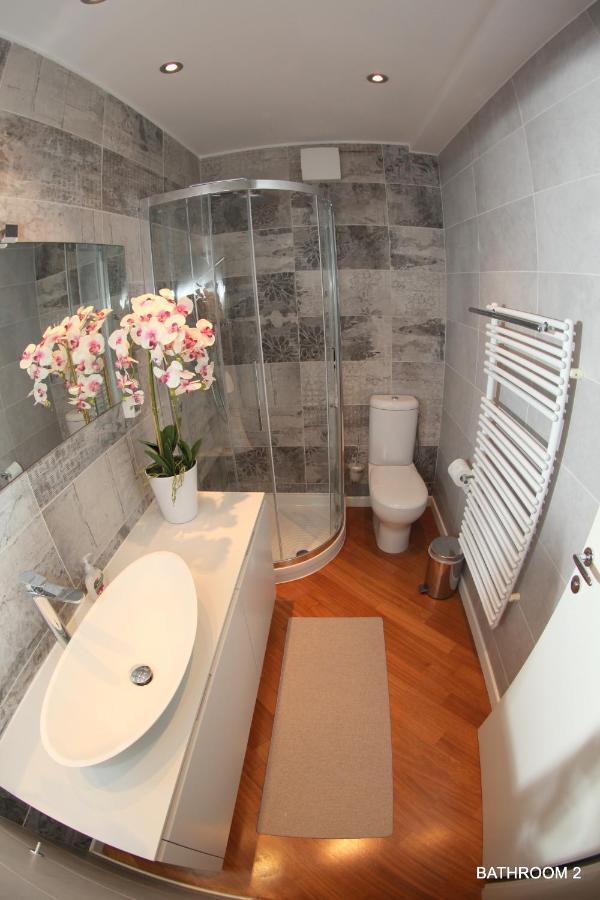 Luxury Marina View Apartment Izola Bagian luar foto
