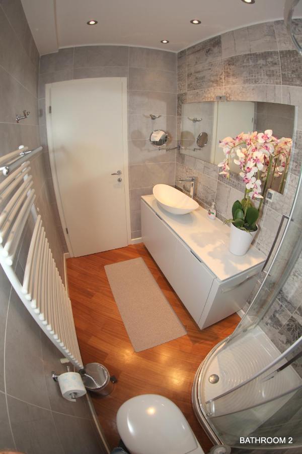 Luxury Marina View Apartment Izola Bagian luar foto